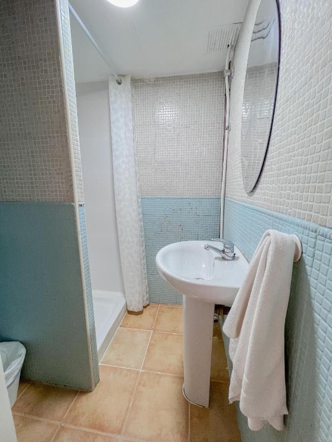 Centrico Apartamento Junto Al Cervantes Malaga Exterior photo